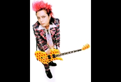 hide生誕60周年記念特集　音楽と映画で味わうhide