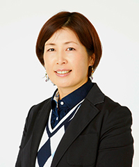 村口 史子